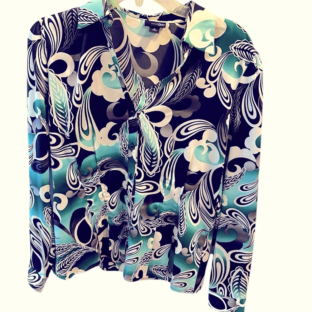 Stylish Green, Black, Gray & White Contemporary Patterned Long Sleeve Blouse Lrg